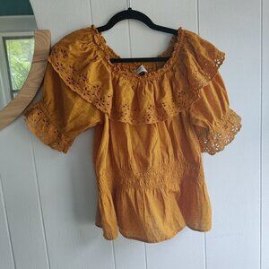 Crinkle Cotton Top, Yellow, eyelet fabric, smocking, puff sleeves, Peasant look.